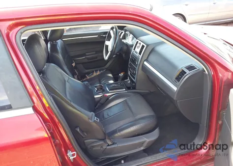 2010 Chrysler 300 Touring/Signature Series/Executive Series z USA, uszkodzony, nr VIN 2C3CA5CV3AH192613